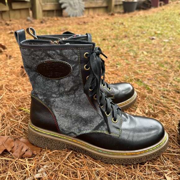 Black Leather women’s Combat Boots - Picture 6 of 10